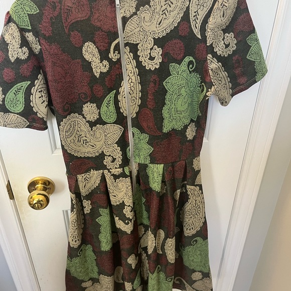LuLaRoe Amelia - Picture 3 of 4